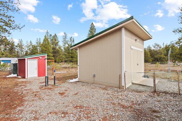 35554 N Williams LN, Athol, ID 83801