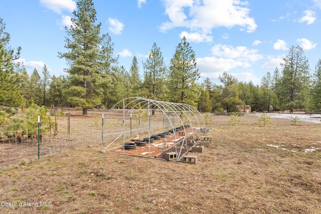 35554 N Williams LN, Athol, ID 83801