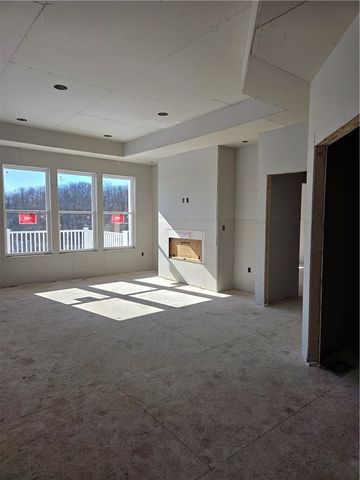 695 Ridge Avenue, Canonsburg, PA 15317