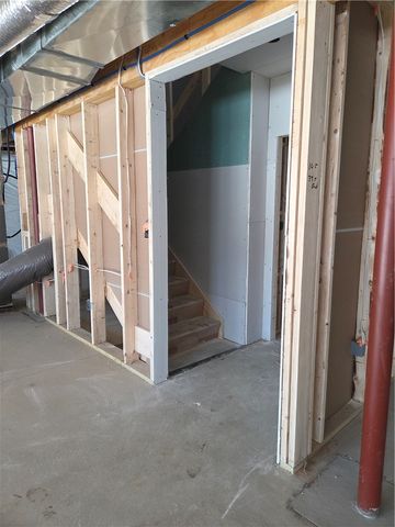 695 Ridge Avenue, Canonsburg, PA 15317