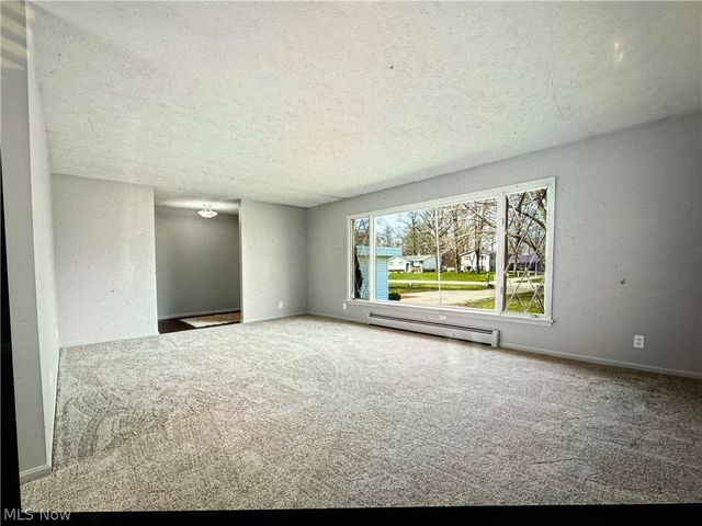 7316 Regal Drive, Conneaut, OH 44030