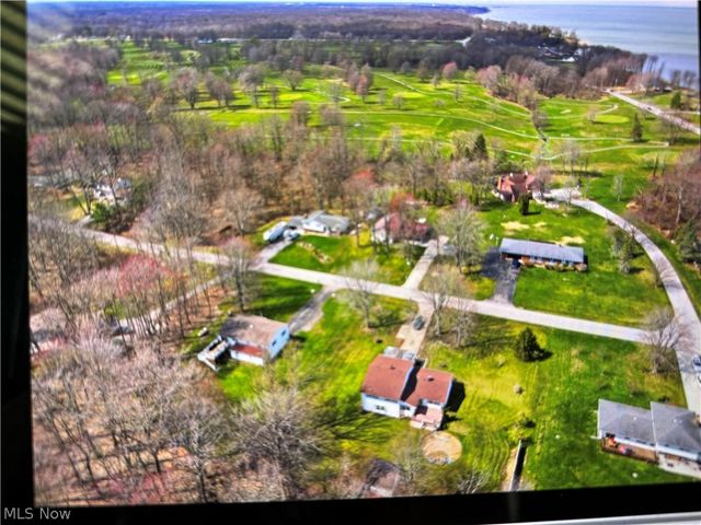 7316 Regal Drive, Conneaut, OH 44030