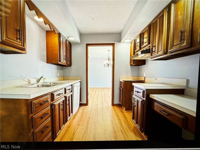 7316 Regal Drive, Conneaut, OH 44030