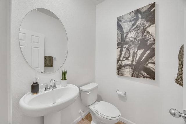 11076 International Dr, Rancho Cordova, CA 95670