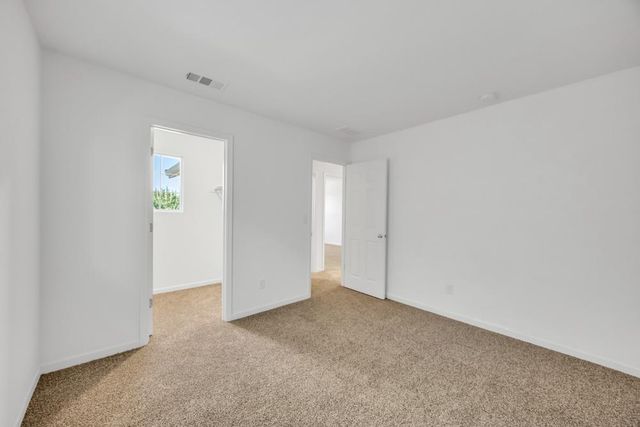 11076 International Dr, Rancho Cordova, CA 95670