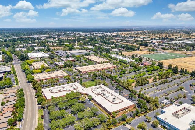 11076 International Dr, Rancho Cordova, CA 95670