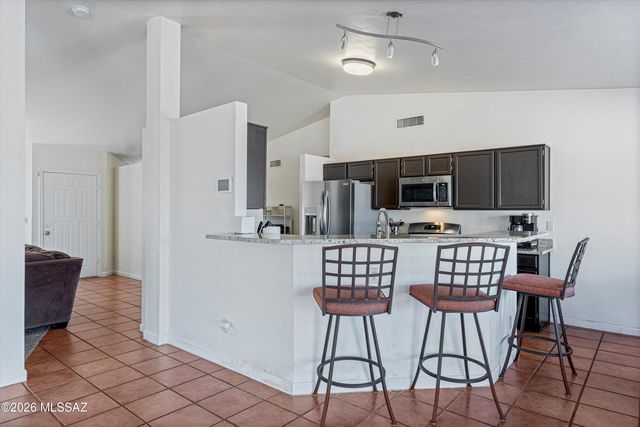 8721 N Chinaberry Way, Tucson, AZ 85742