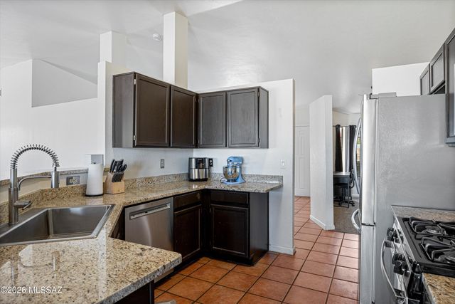 8721 N Chinaberry Way, Tucson, AZ 85742