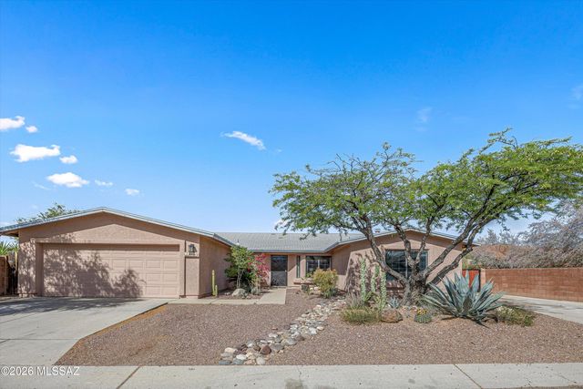 8721 N Chinaberry Way, Tucson, AZ 85742