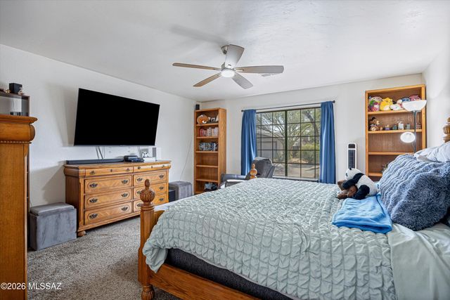 8721 N Chinaberry Way, Tucson, AZ 85742