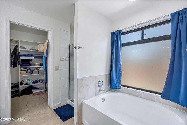 8721 N Chinaberry Way, Tucson, AZ 85742