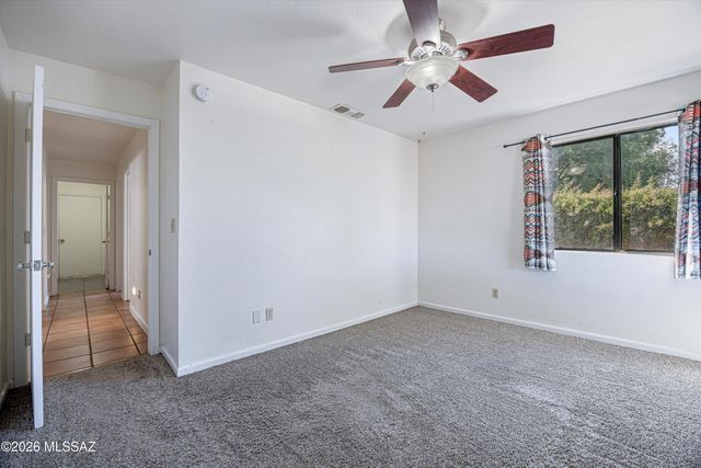 8721 N Chinaberry Way, Tucson, AZ 85742