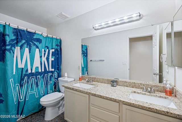 8721 N Chinaberry Way, Tucson, AZ 85742