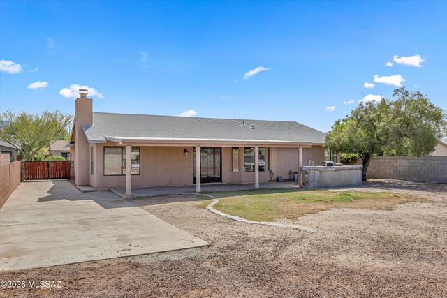 8721 N Chinaberry Way, Tucson, AZ 85742