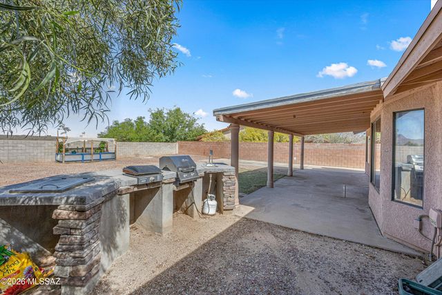8721 N Chinaberry Way, Tucson, AZ 85742