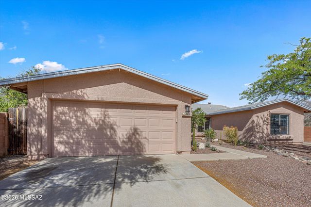 8721 N Chinaberry Way, Tucson, AZ 85742