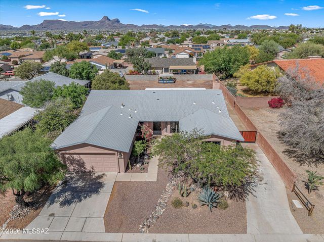 8721 N Chinaberry Way, Tucson, AZ 85742