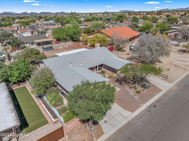 8721 N Chinaberry Way, Tucson, AZ 85742