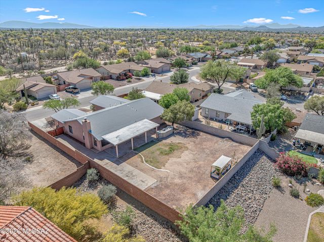 8721 N Chinaberry Way, Tucson, AZ 85742