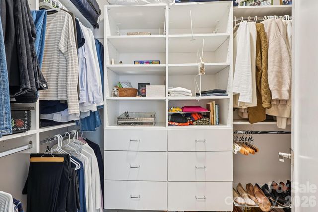 1708 Lombardy Circle E, Charlotte, NC 28203