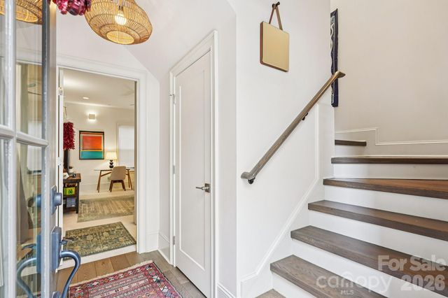 1708 Lombardy Circle E, Charlotte, NC 28203