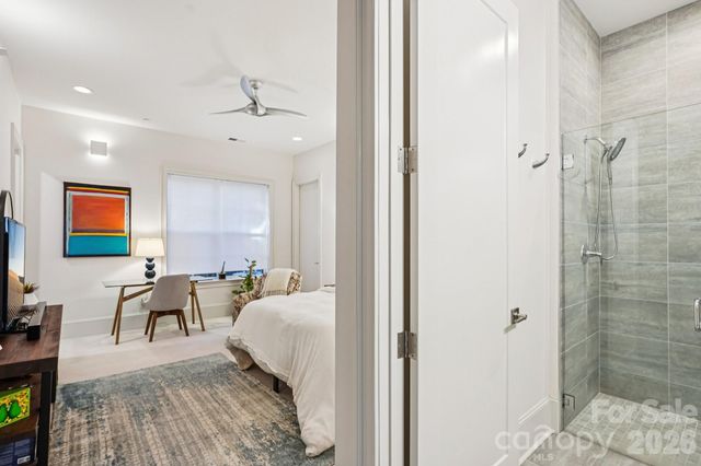 1708 Lombardy Circle E, Charlotte, NC 28203