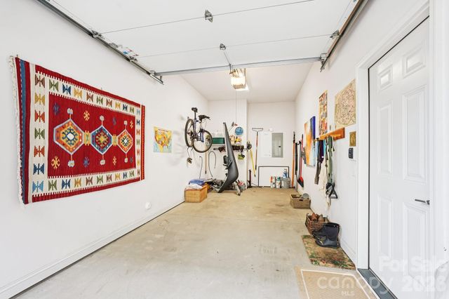 1708 Lombardy Circle E, Charlotte, NC 28203