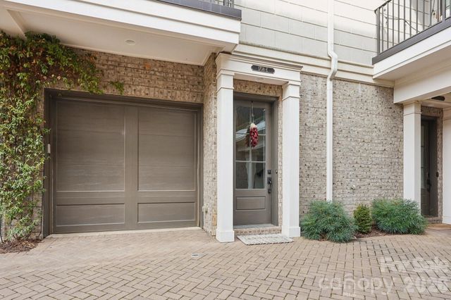 1708 Lombardy Circle E, Charlotte, NC 28203