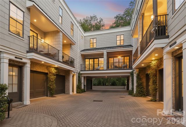 1708 Lombardy Circle E, Charlotte, NC 28203