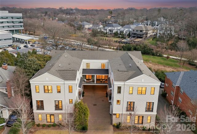 1708 Lombardy Circle E, Charlotte, NC 28203