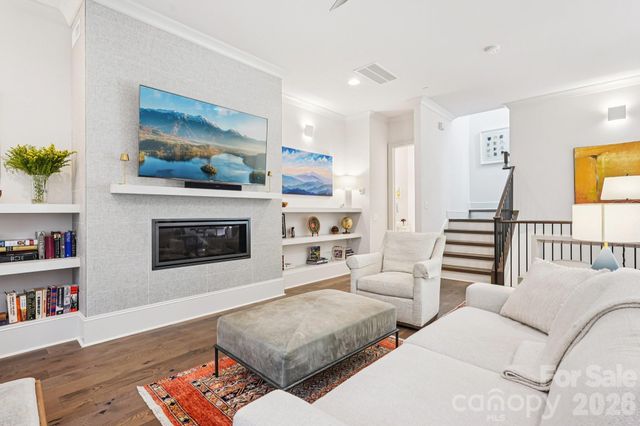 1708 Lombardy Circle E, Charlotte, NC 28203