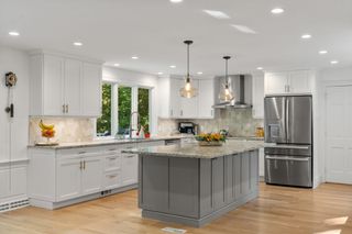216 Clapboardtree St, Westwood, MA 02090