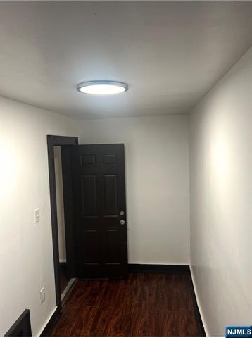 192-194 Vermont Avenue, Newark, NJ 07106