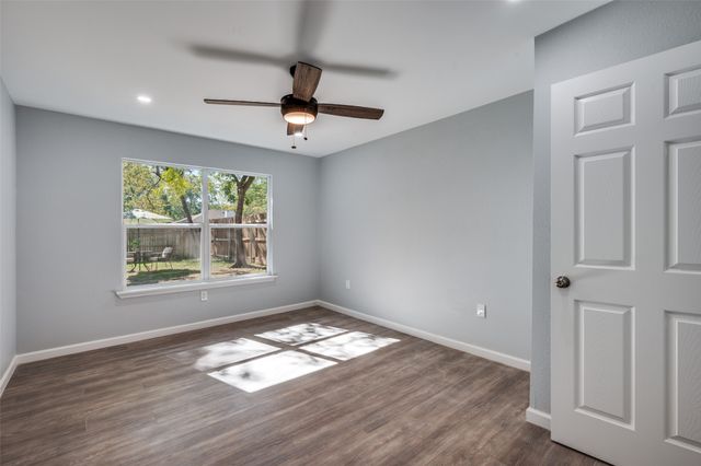 718 Glen Rhea Drive, Lake Dallas, TX 75065