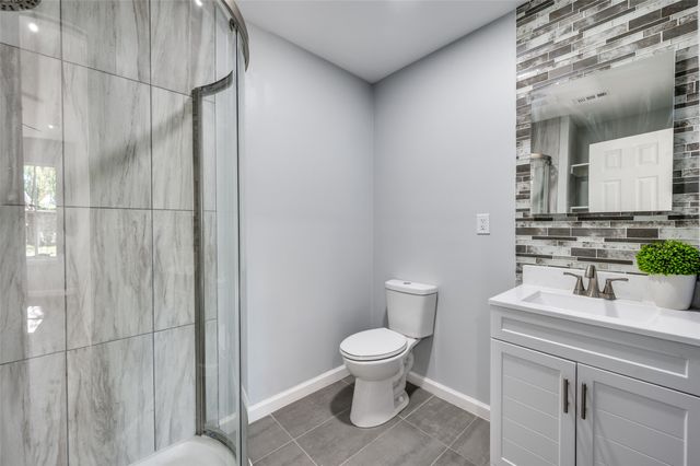 718 Glen Rhea Drive, Lake Dallas, TX 75065