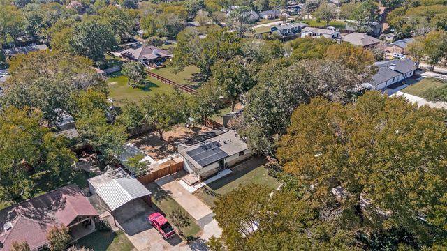 718 Glen Rhea Drive, Lake Dallas, TX 75065