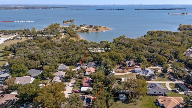 718 Glen Rhea Drive, Lake Dallas, TX 75065