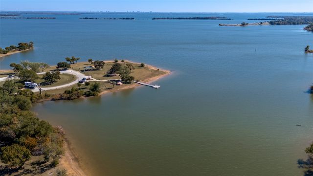 718 Glen Rhea Drive, Lake Dallas, TX 75065