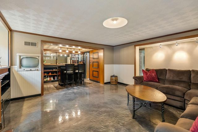 808 4th Street SW, Austin, MN 55912