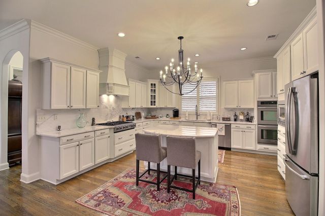 1011 RUSSELL FARMS RD, Collierville, TN 38017