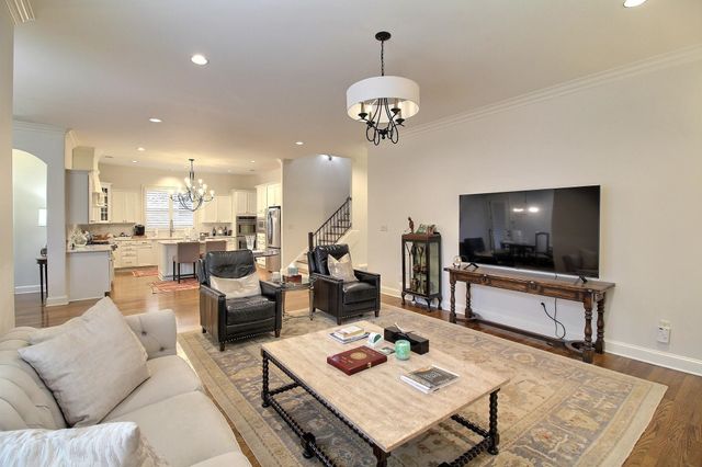 1011 RUSSELL FARMS RD, Collierville, TN 38017