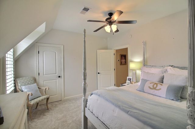 1011 RUSSELL FARMS RD, Collierville, TN 38017