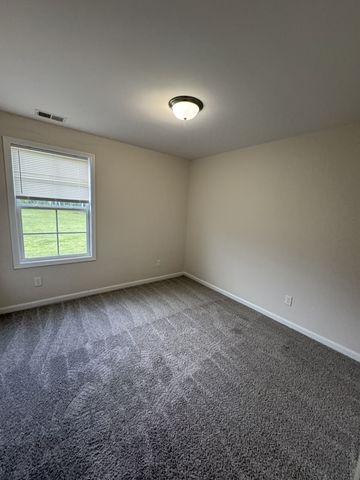 1605 Gambill Wood Dr, Smyrna, TN 37167