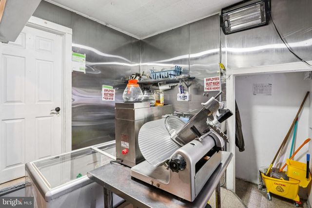 5977 OGONTZ AVE, Philadelphia, PA 19141