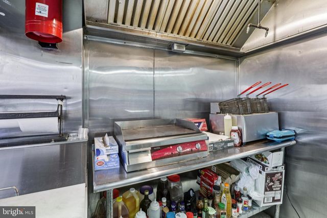 5977 OGONTZ AVE, Philadelphia, PA 19141