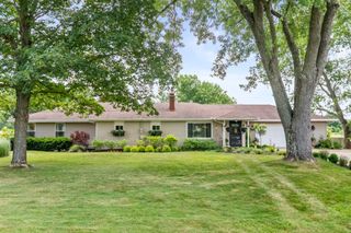 3922 Georgesville Wrightsville Road, Grove City, OH 43123