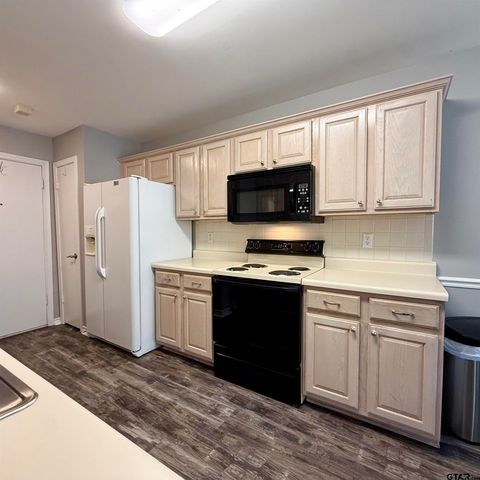 5401 Hollytree Dr Unit 905, Tyler, TX 75703
