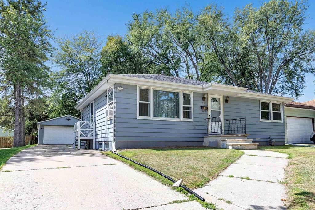 1597 WESTFIELD AVENUE, Green Bay, WI 54303