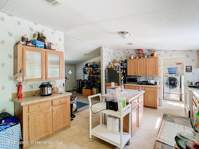 18214 Deason Drive, Spring Hill(pasco), FL 34610