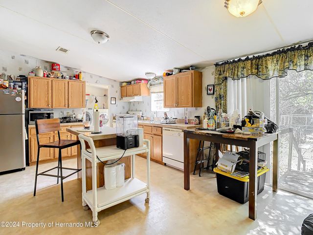 18214 Deason Drive, Spring Hill(pasco), FL 34610